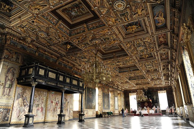 Private Tour to Frederiksborg Castle - Family Comfort and Mobility Considerations