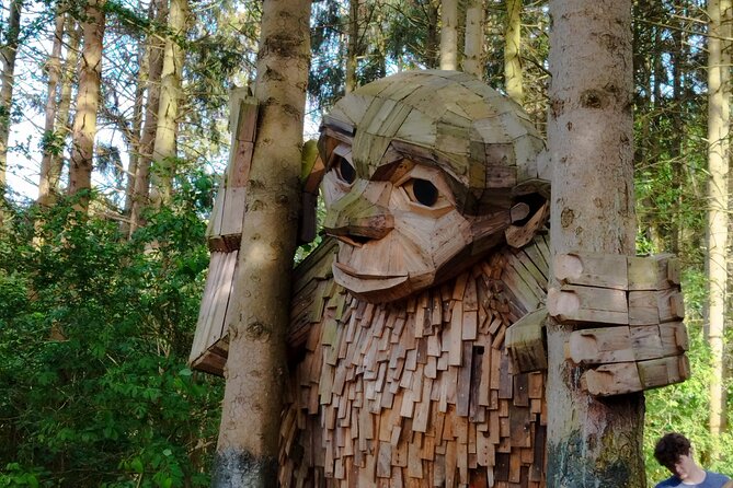The Six Forgotten Giants Trolls Hunt with Minibus - Six details that make this troll hunt different