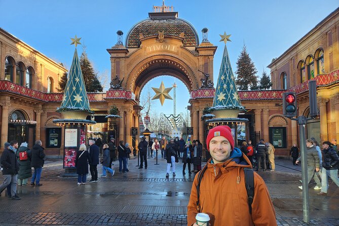 Walk & Canal Tour: Copenhagen Highlights + Changing of the Guards - Christiansborg Palace and the Black Diamond