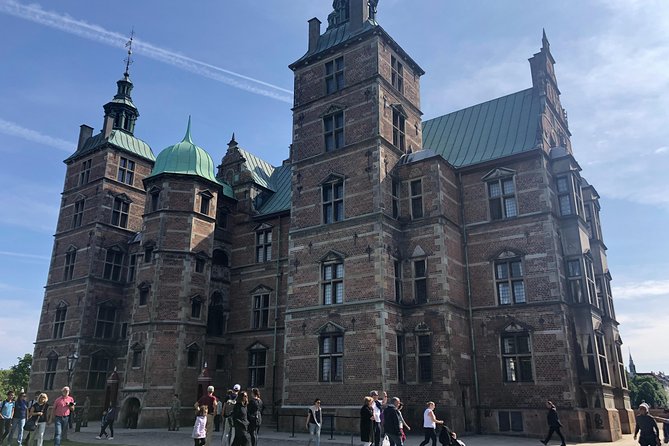 Walking tour - Copenhagen Old Town & Tivoli Park included - Amalienborg and the Royal Guard at Noon