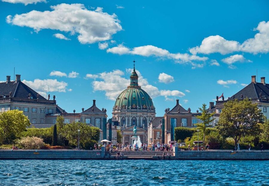 WWII Copenhagen Nyhavn and War Museum Private Walking Tour - Choosing the two-hour outdoor route