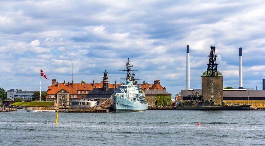 WWII Copenhagen Nyhavn and War Museum Private Walking Tour - Adding the Danish War Museum for 210 minutes